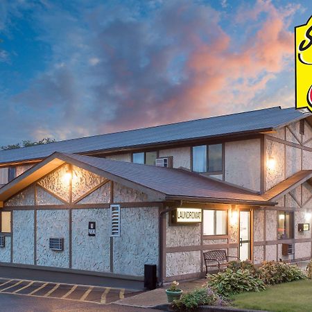 Super 8 By Wyndham Sitka Hotel Exterior foto